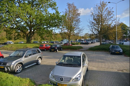 Gratis parkeren Station Ede-Wageningen.JPG